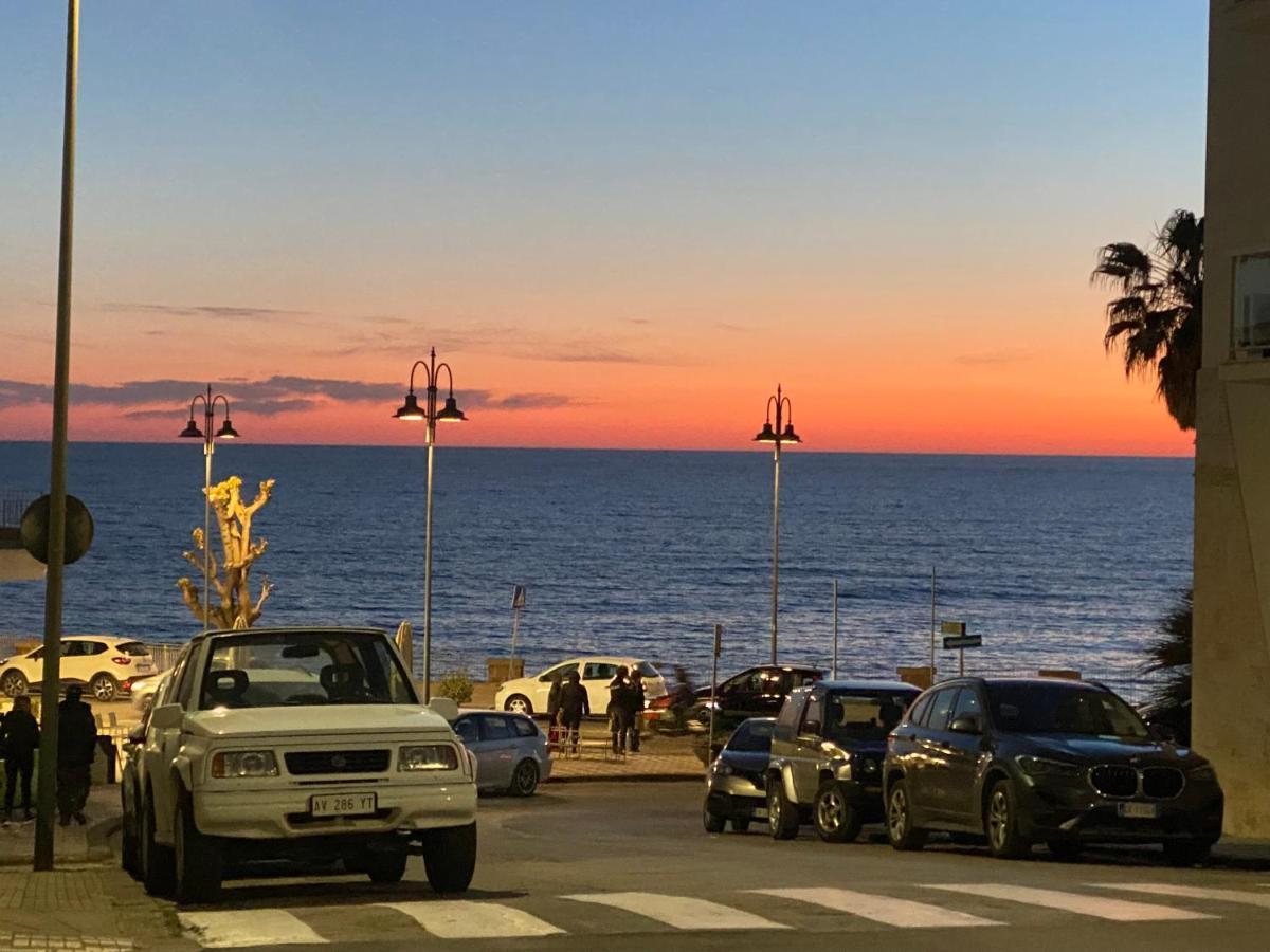 Appartamento Isola Catalana アルゲーロ エクステリア 写真